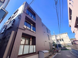 アパルトマン御成町の物件外観写真